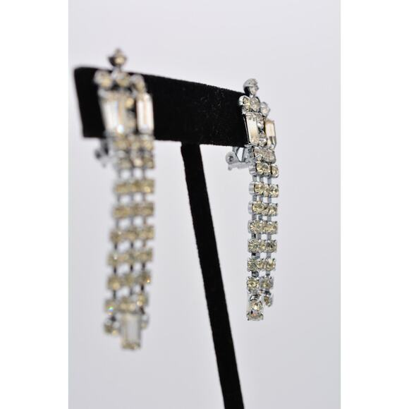 Vintage Crystal Clip On Earrings Baguette Rhinestone Dangle Fringe Shiny Bin7 - Picture 5 of 12